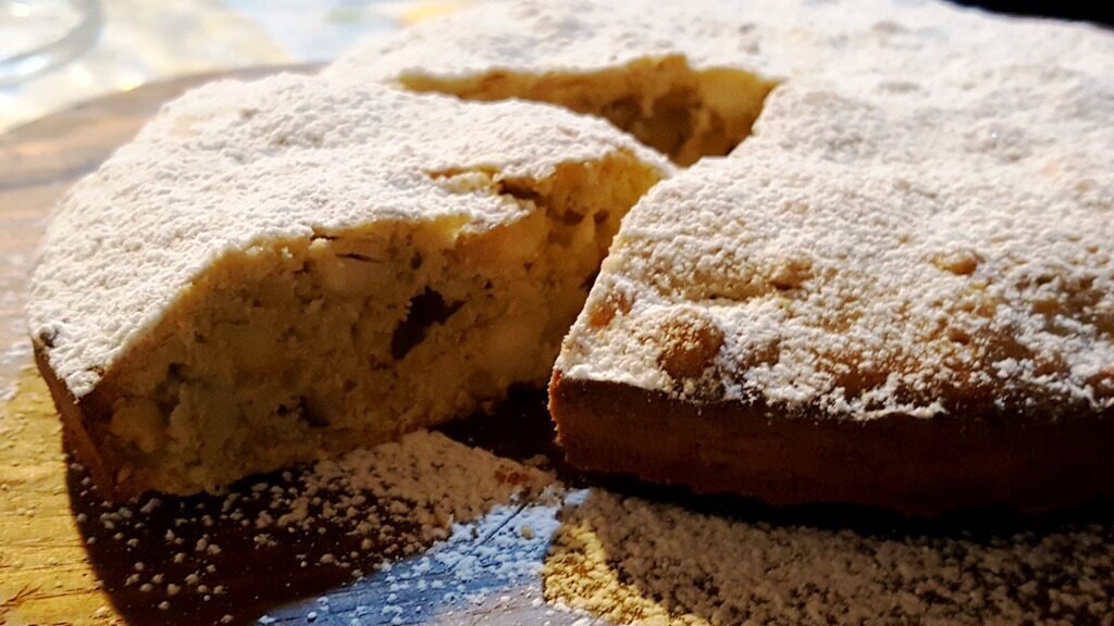 Torta con noci e pistacchi