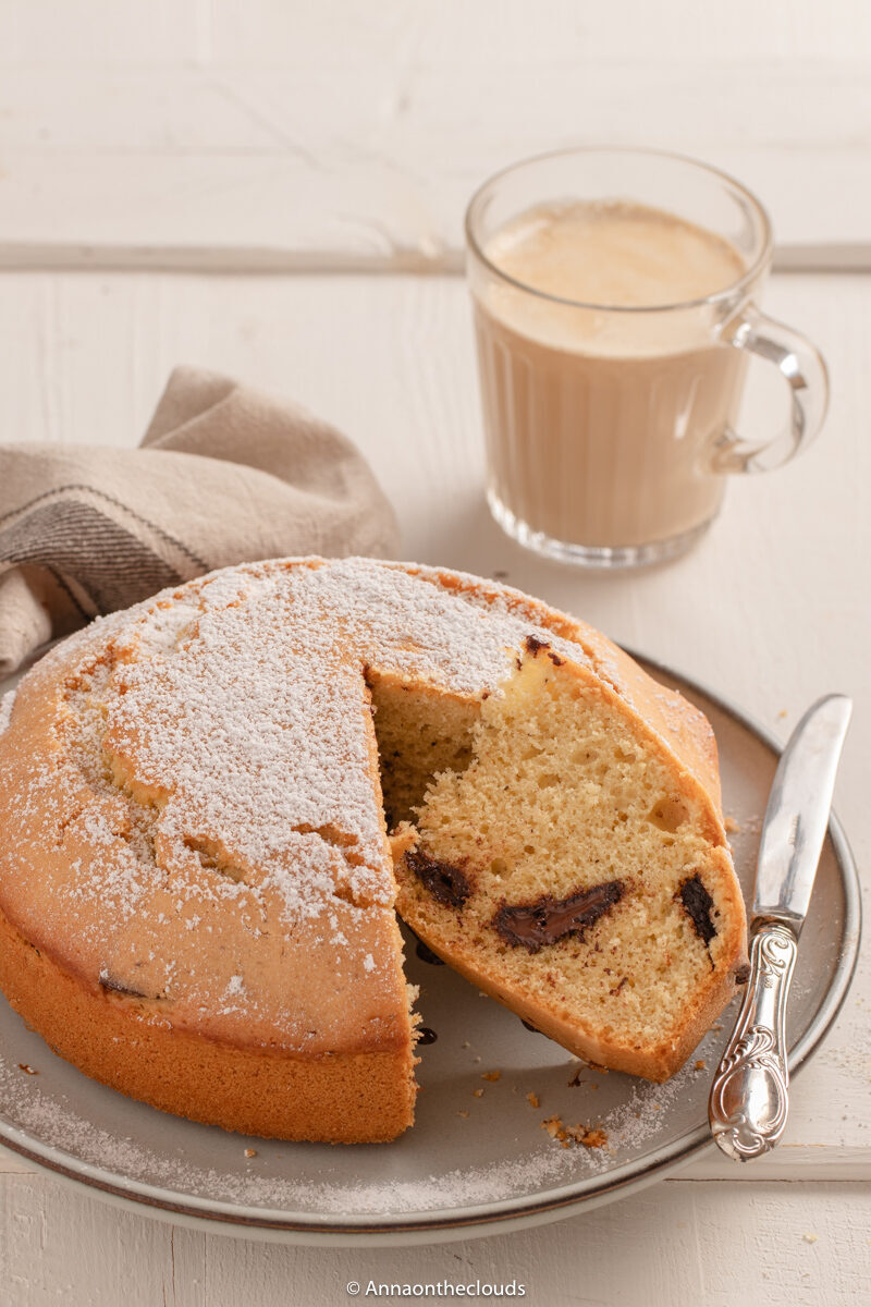 Torta con tavolette di cioccolato