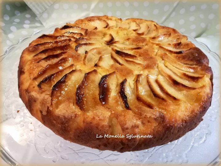 Torta cremosa di mele senza glutine