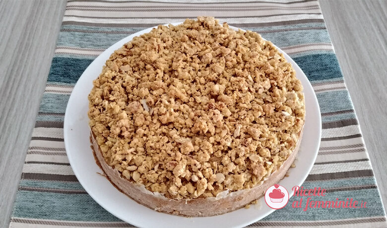 Torta crumble alle pesche