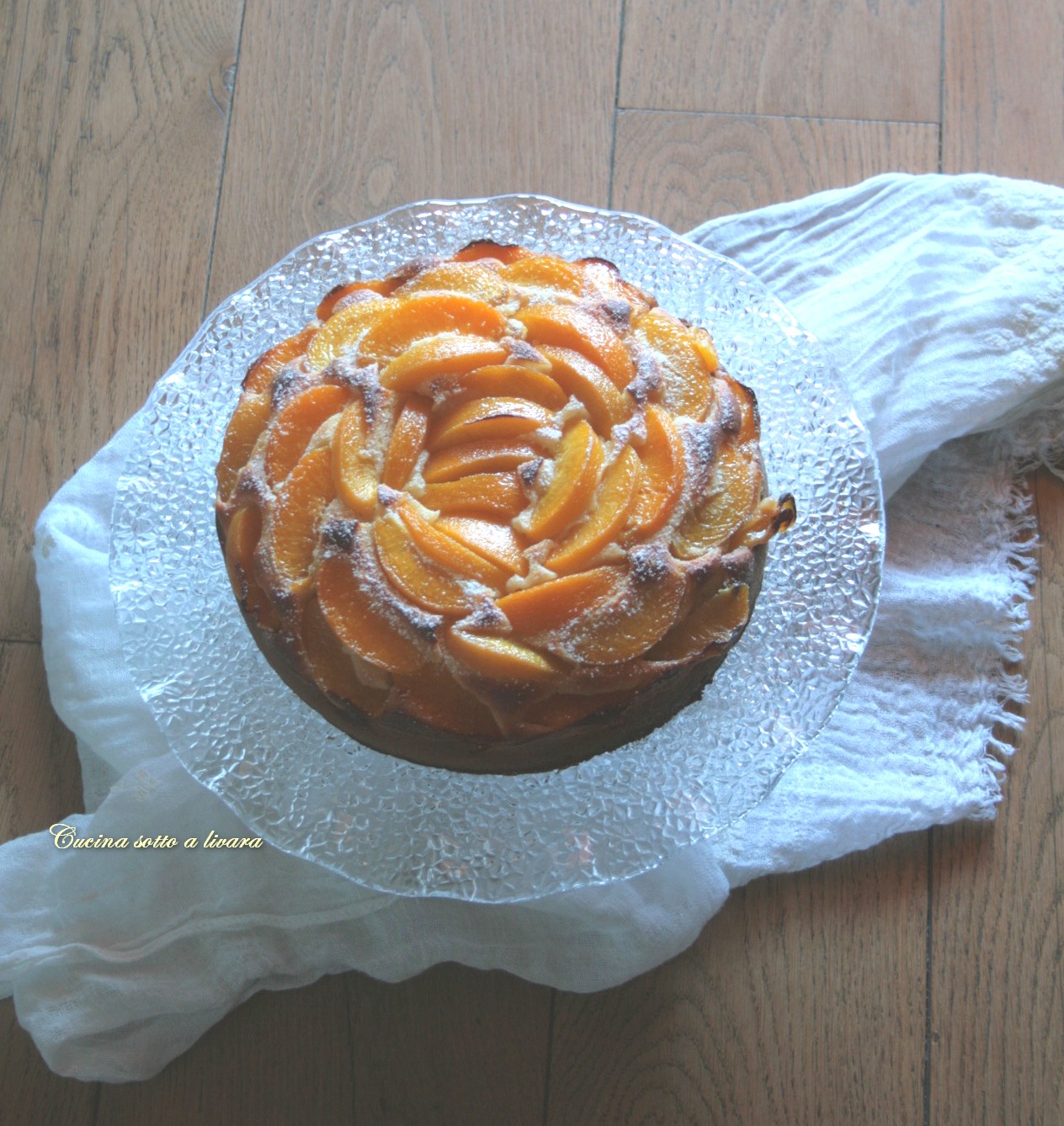 Torta da credenza…ricotta e pesche sciroppate