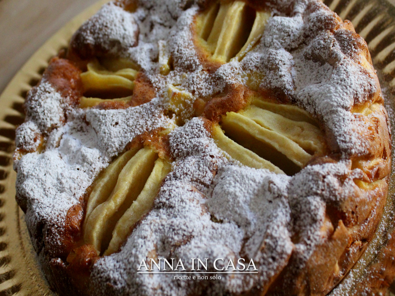Torta del tre con pere e ricotta