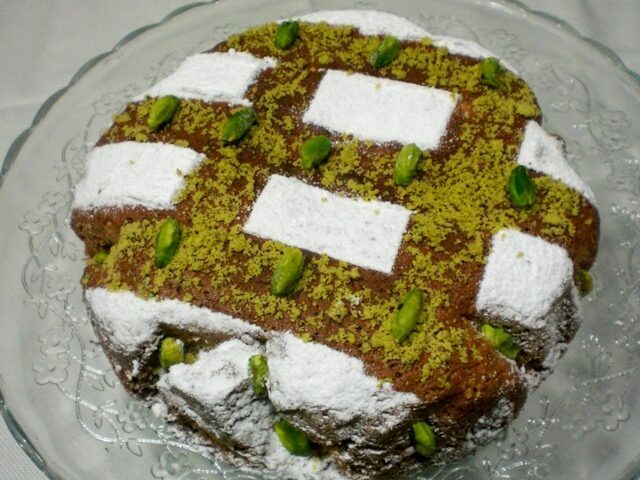 Torta della nonna al pistacchio