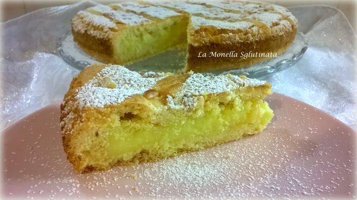 Torta della nonna con crema e pinoli sglutinata