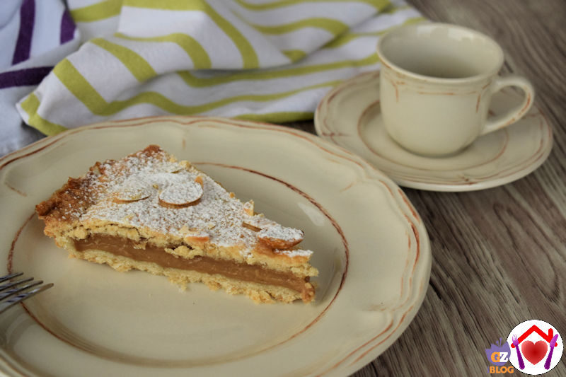 Torta della nonna (vegana) al caffè