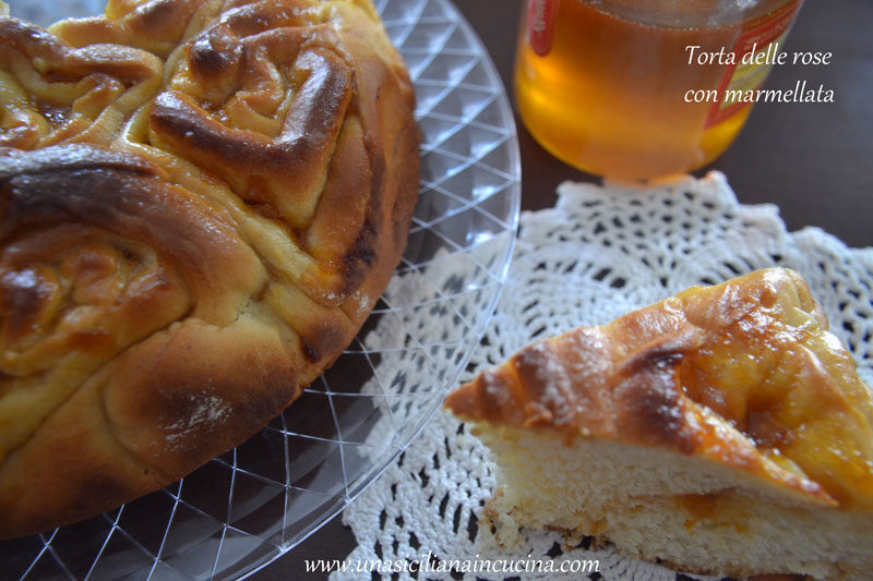 Torta delle rose con marmellata