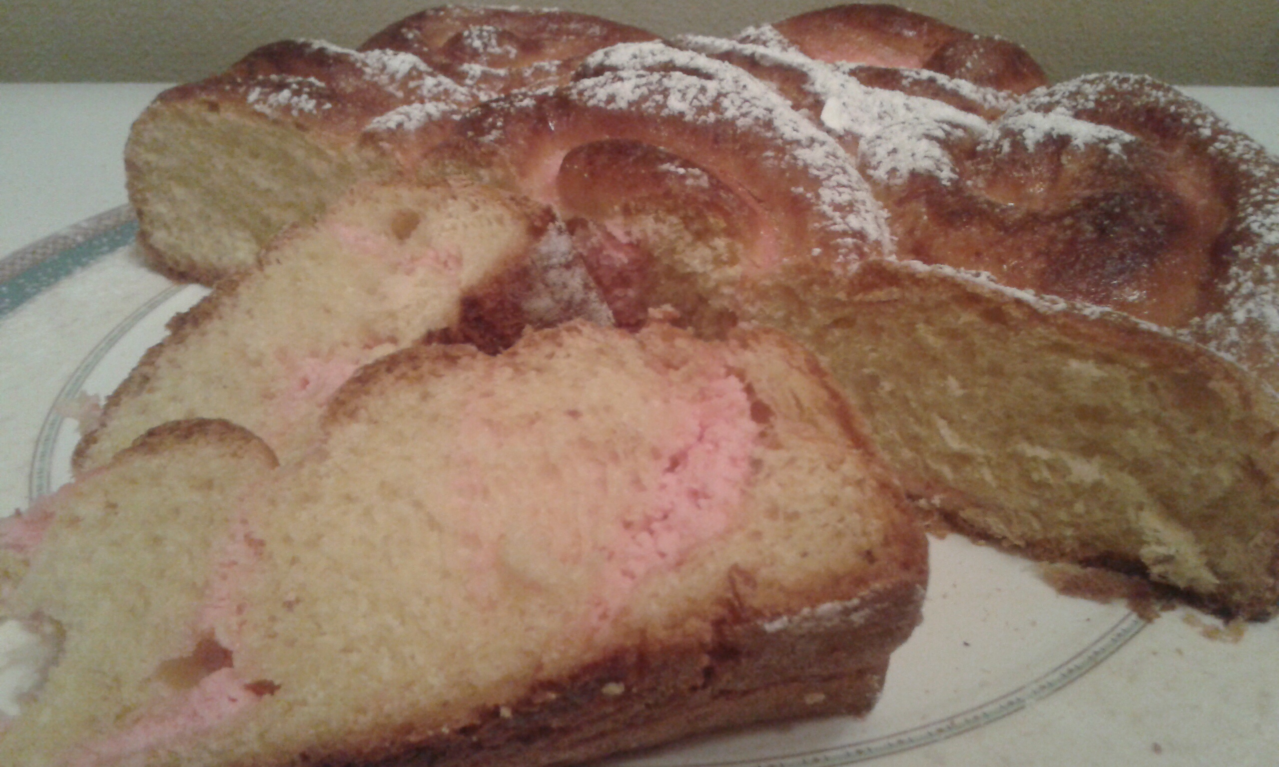 Torta delle rose con sorpresa