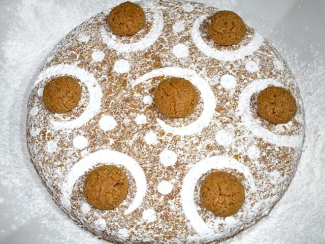 Torta di amaretti
