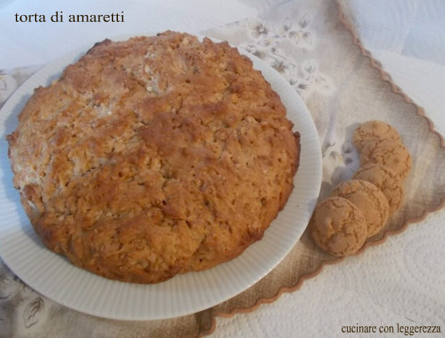 Torta di amaretti