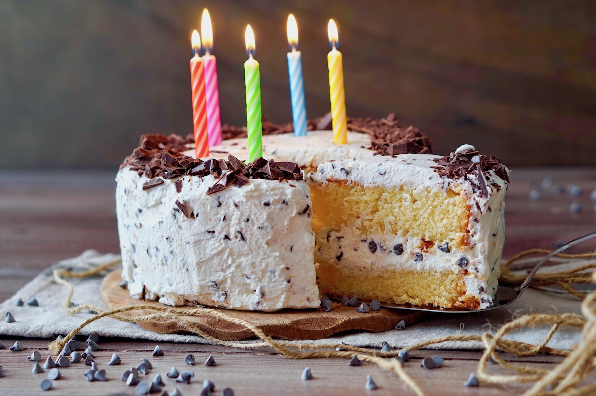 Torta di compleanno al cioccolato e mascarpone
