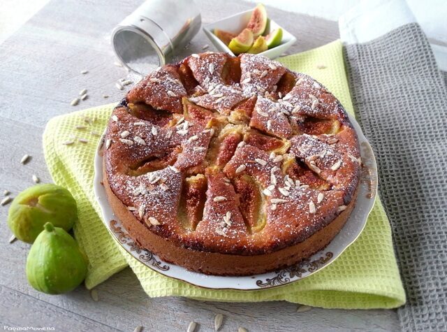 Torta di fichi freschi e frullati senza burro