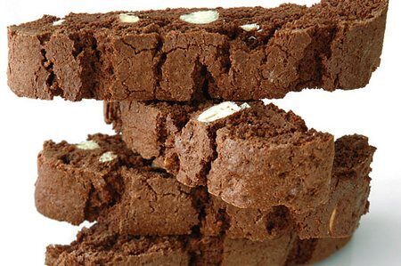Torta di mandorle al cioccolato