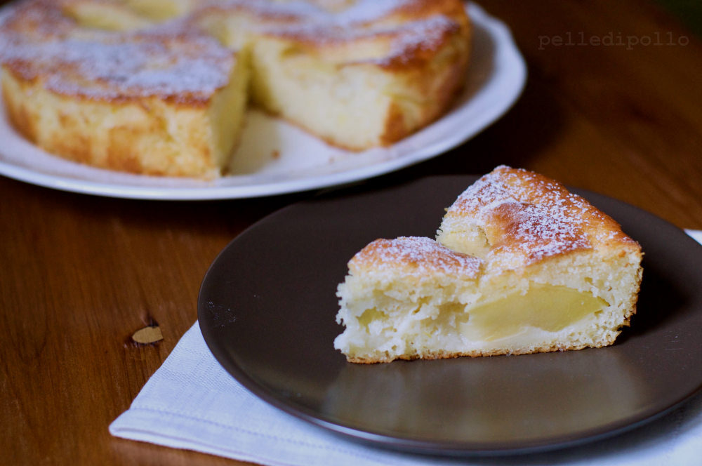 Torta di mele affondate e ricotta