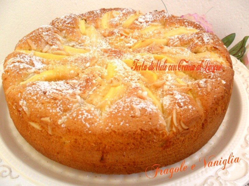 Torta di mele con crema al limone