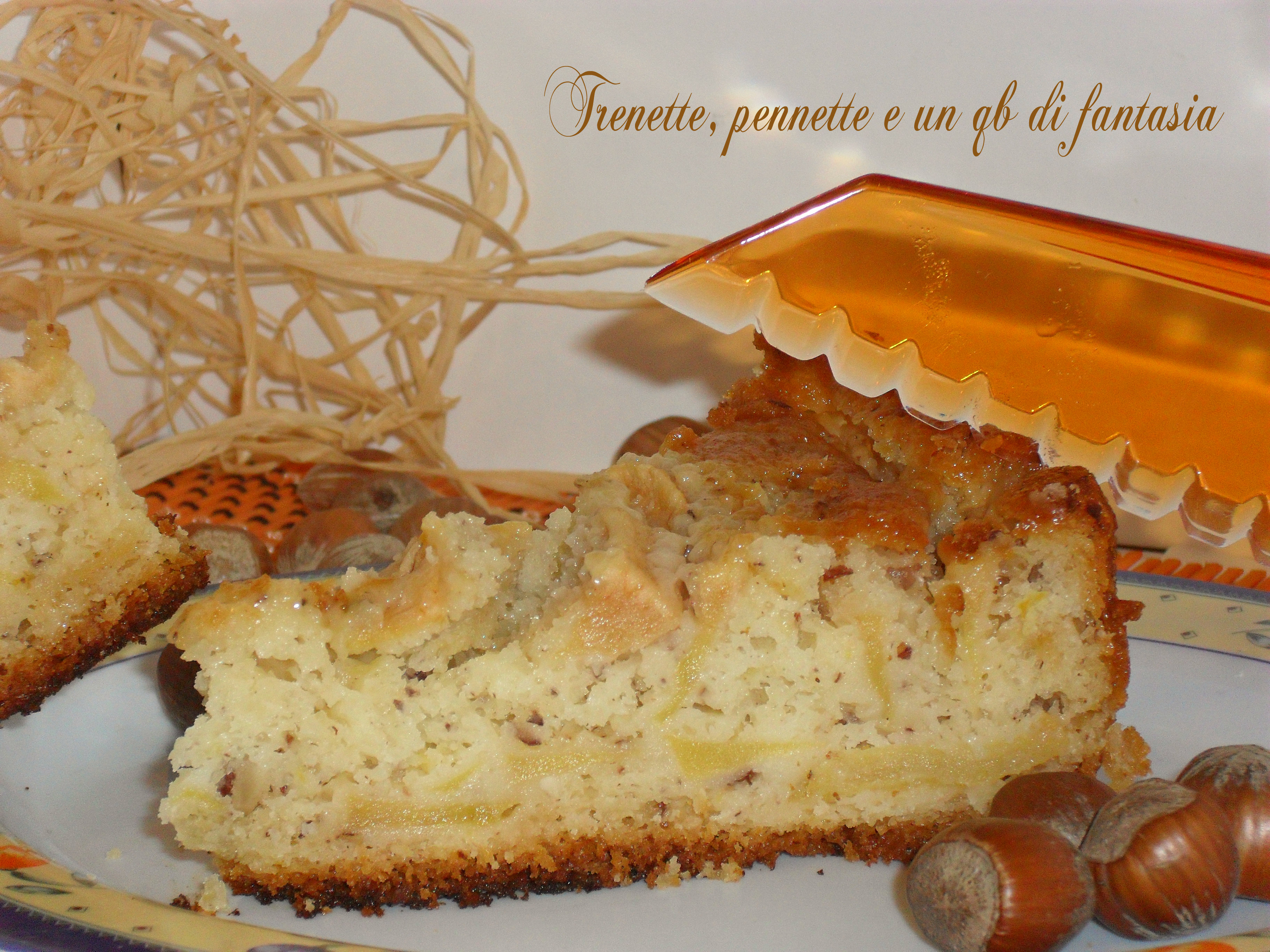Torta di mele con nocciole