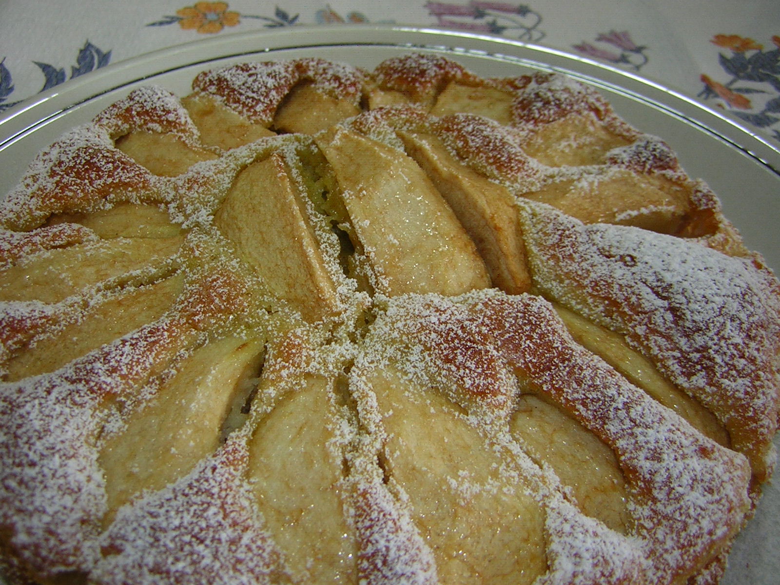 Torta di mele con yogurt e cannella