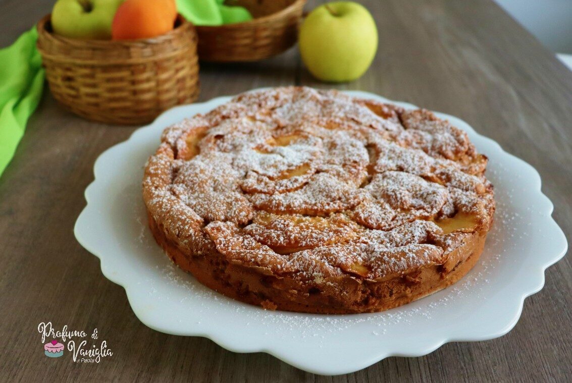 Torta di mele e albicocche