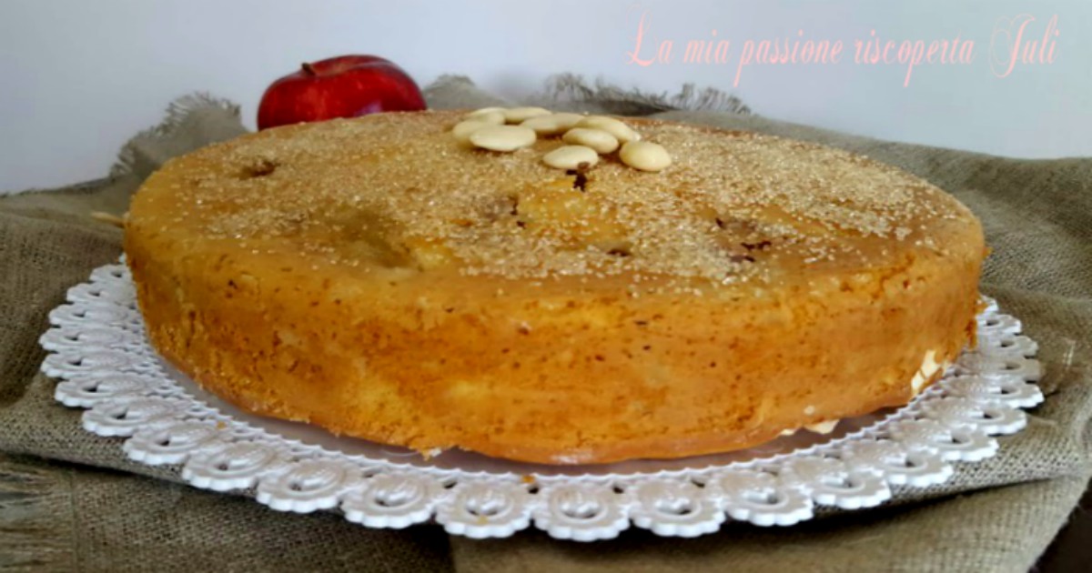 Torta di mele e mandorle bianche