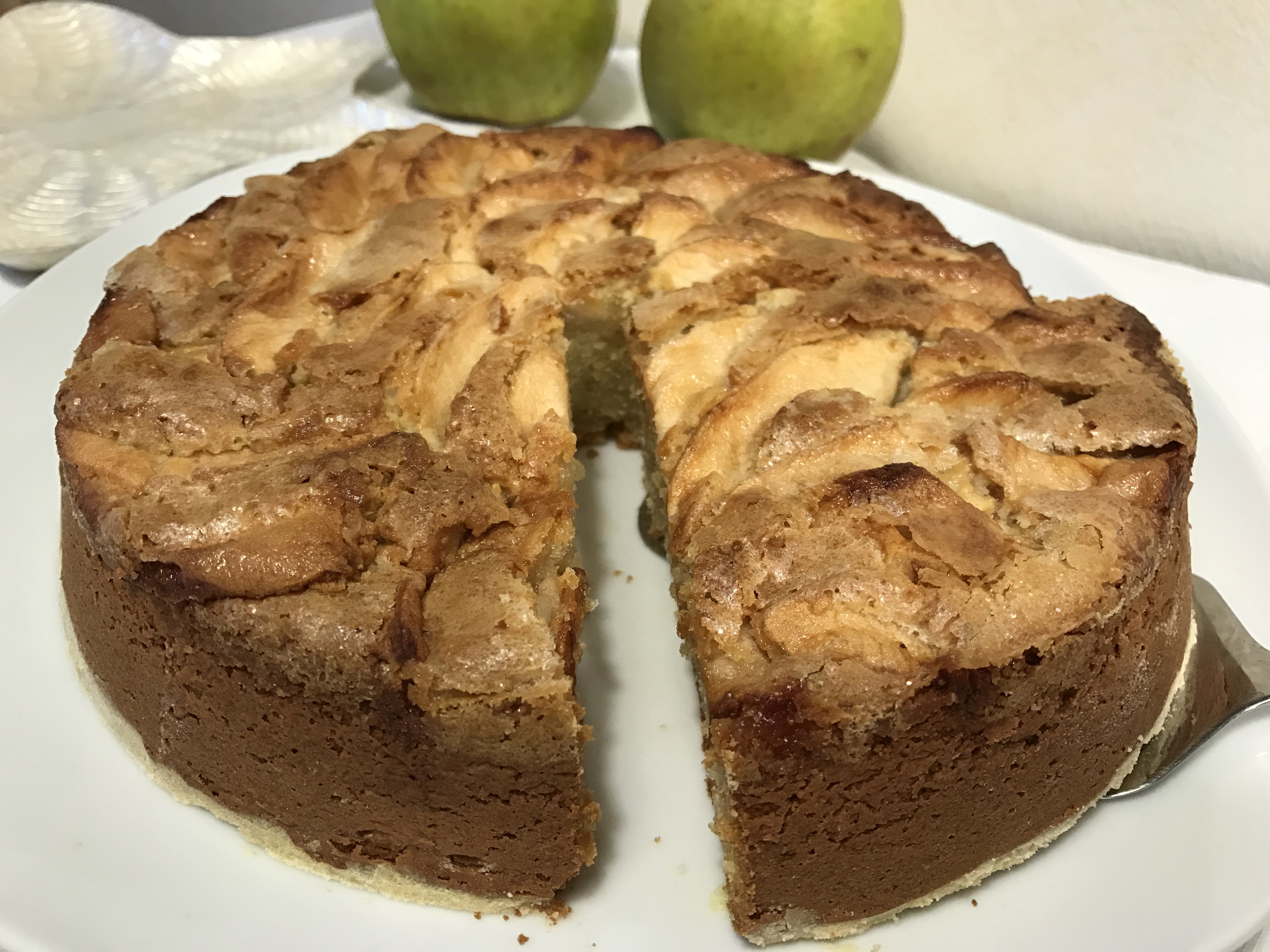 Torta di mele e nocciole