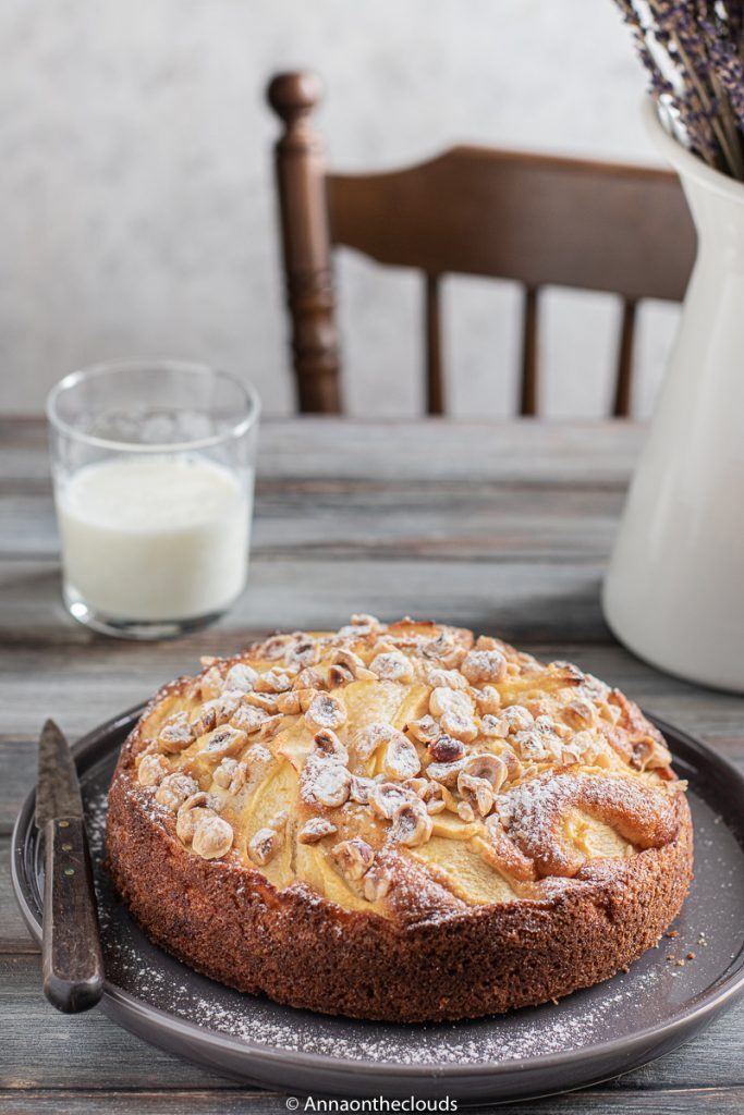 Torta di mele e nocciole soffice – senza burro