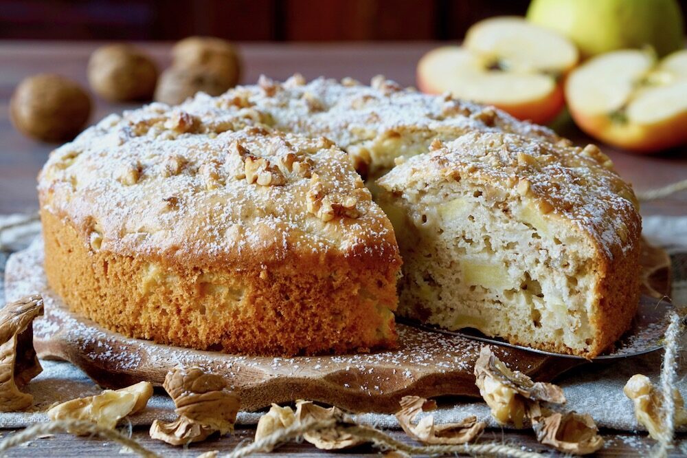 Torta di mele e noci