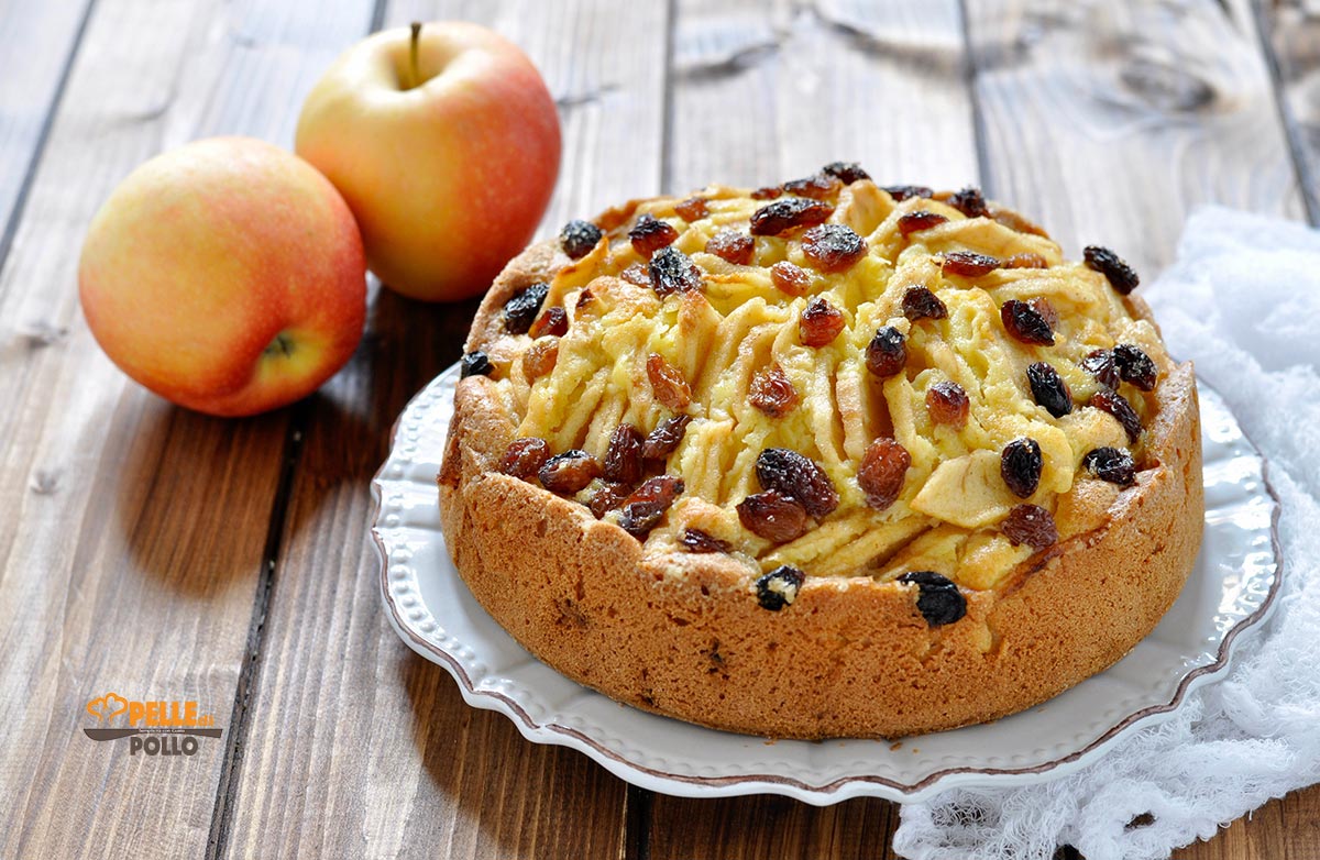 Torta di mele e uvetta