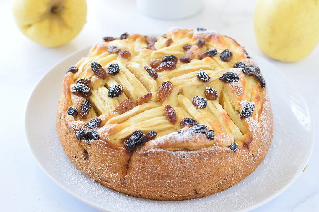 Torta di mele e uvetta (senza burro)