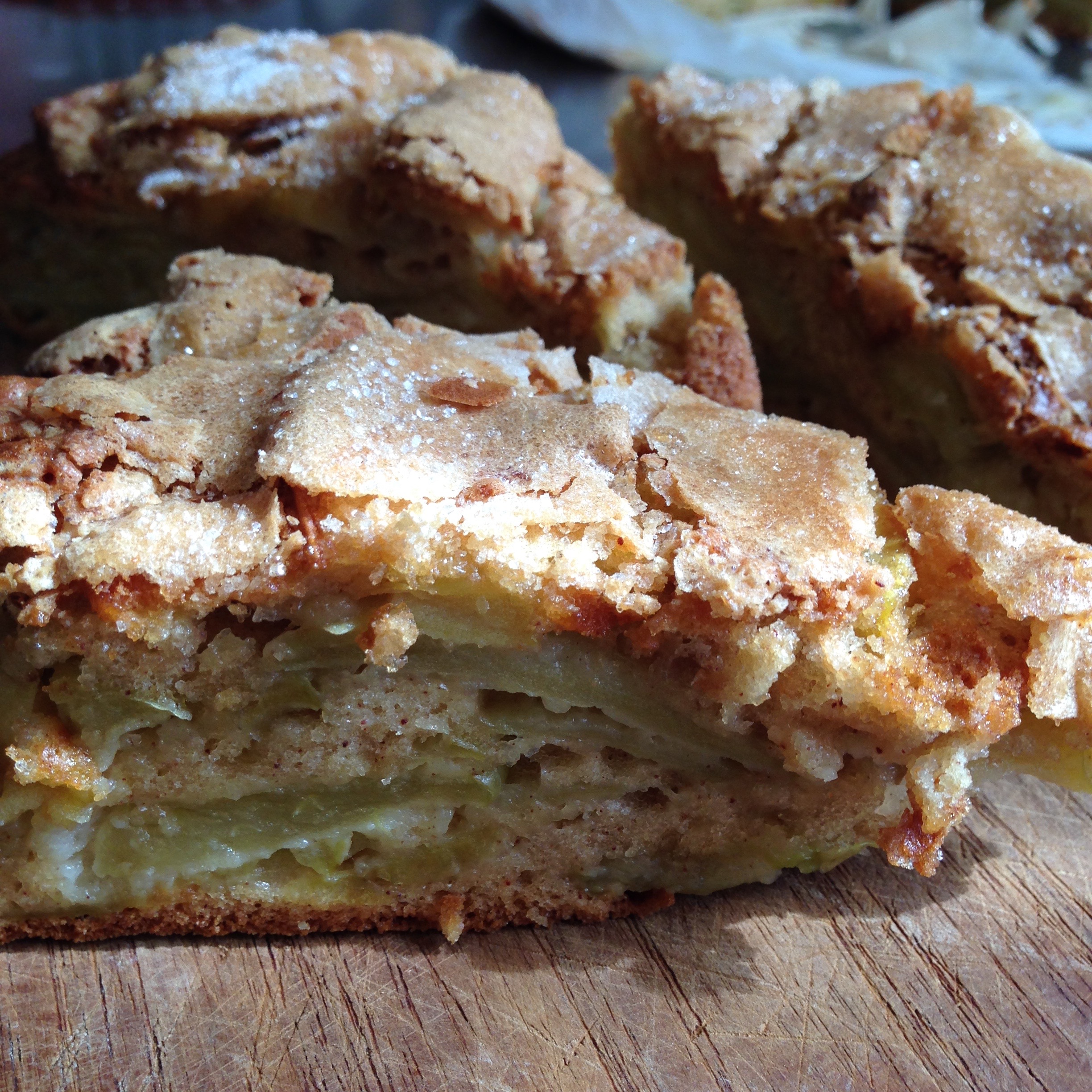 Torta di mele glassata