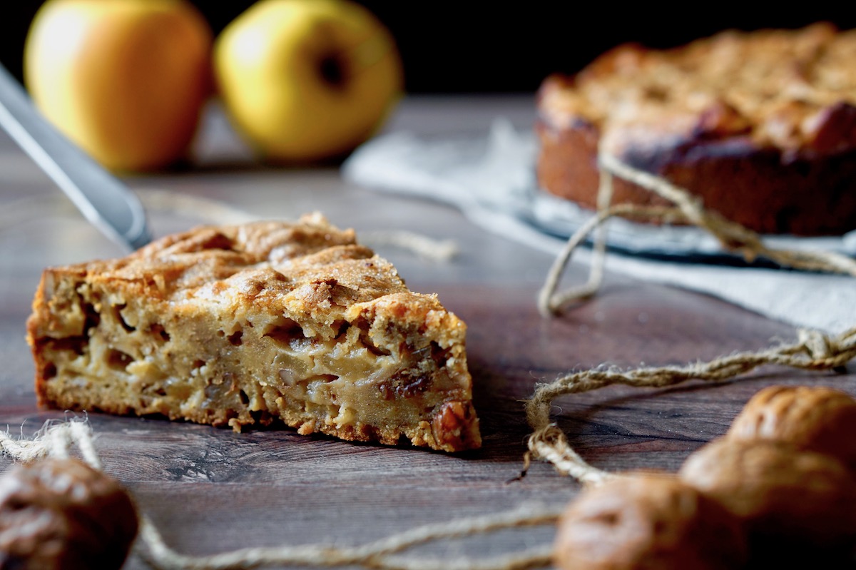 Torta di mele, noci e ricotta