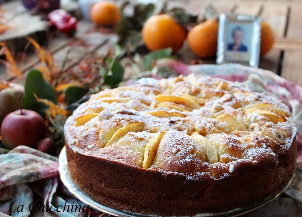 Torta di mele. ricotta e confettura