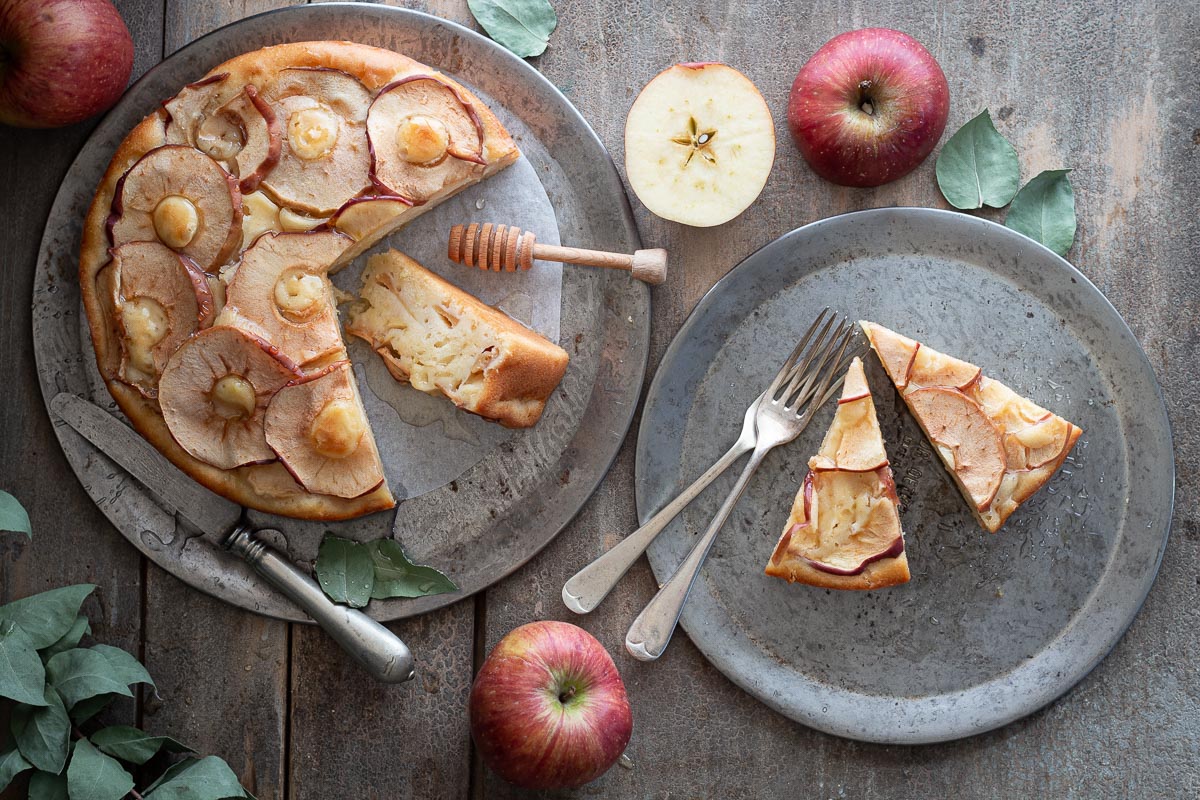Torta di mele soffice allo yogurt (senza burro)