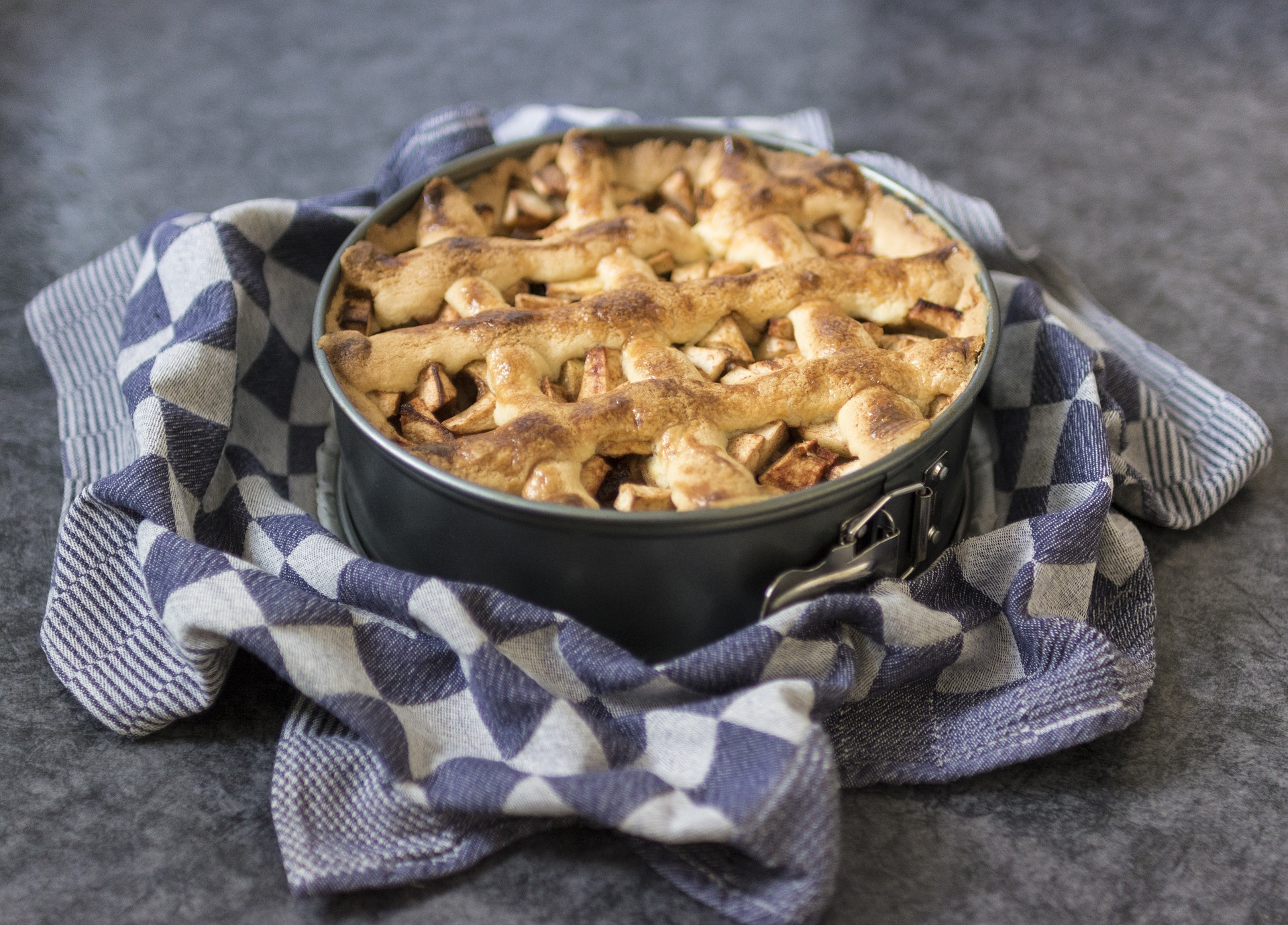 Torta di mele  un classico dessert semplice e veloce
