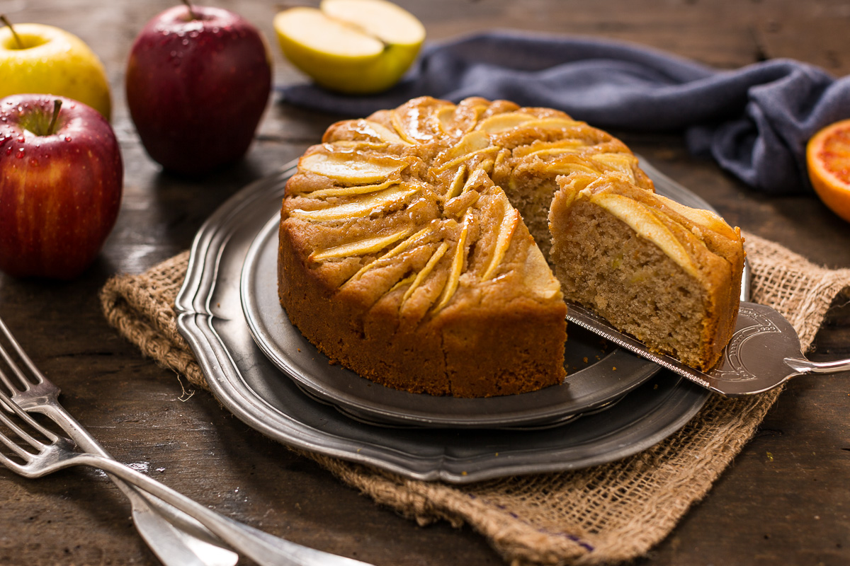 Torta di mele vegan all’arancia