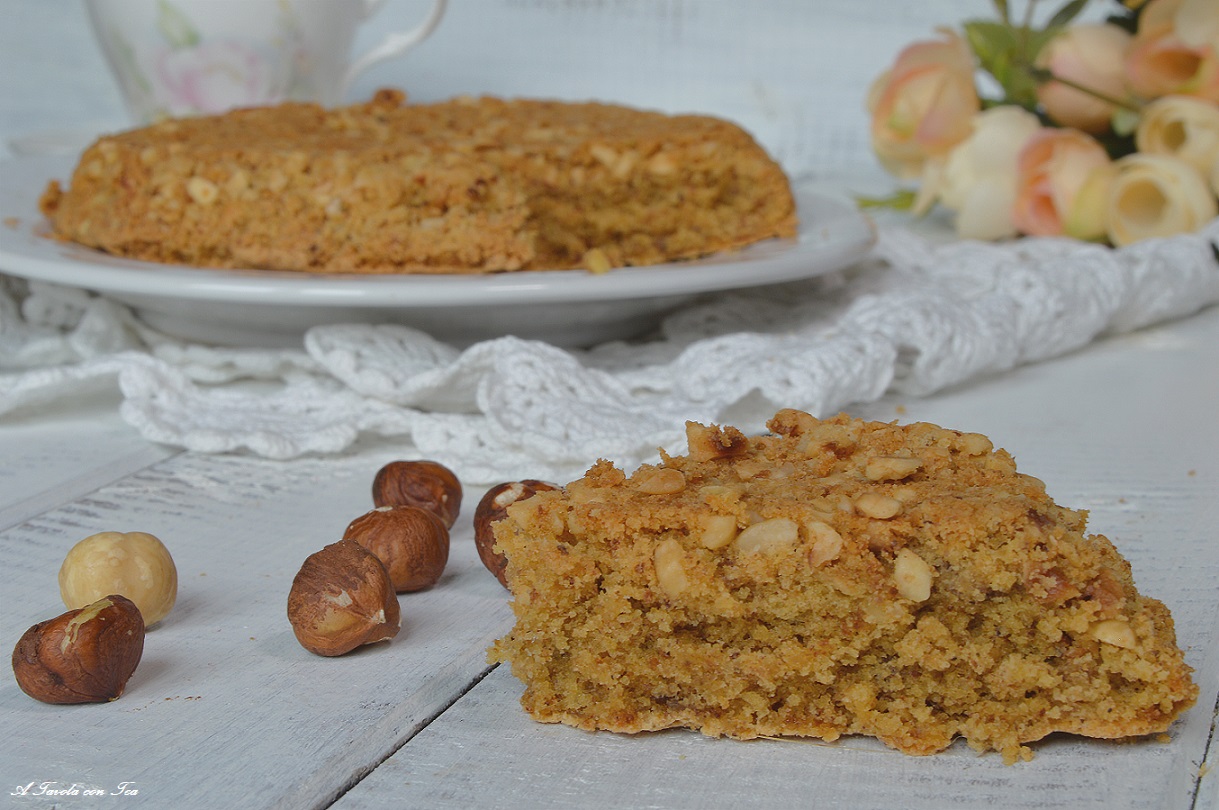 Torta di nocciole 3 ingredienti