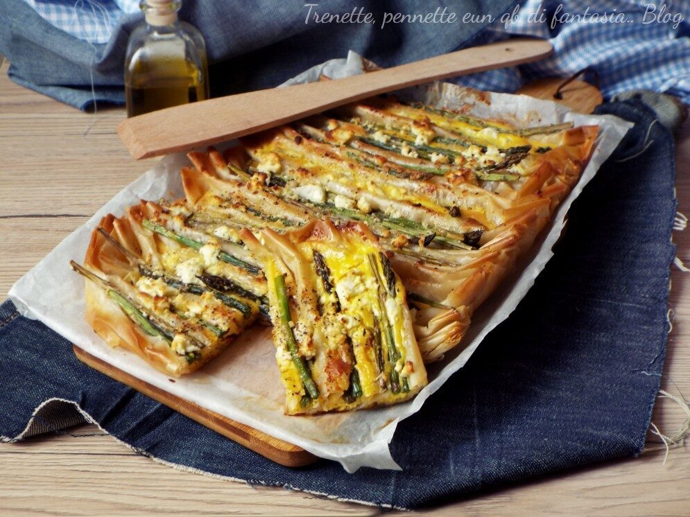 Torta di pasta fillo con asparagi e feta