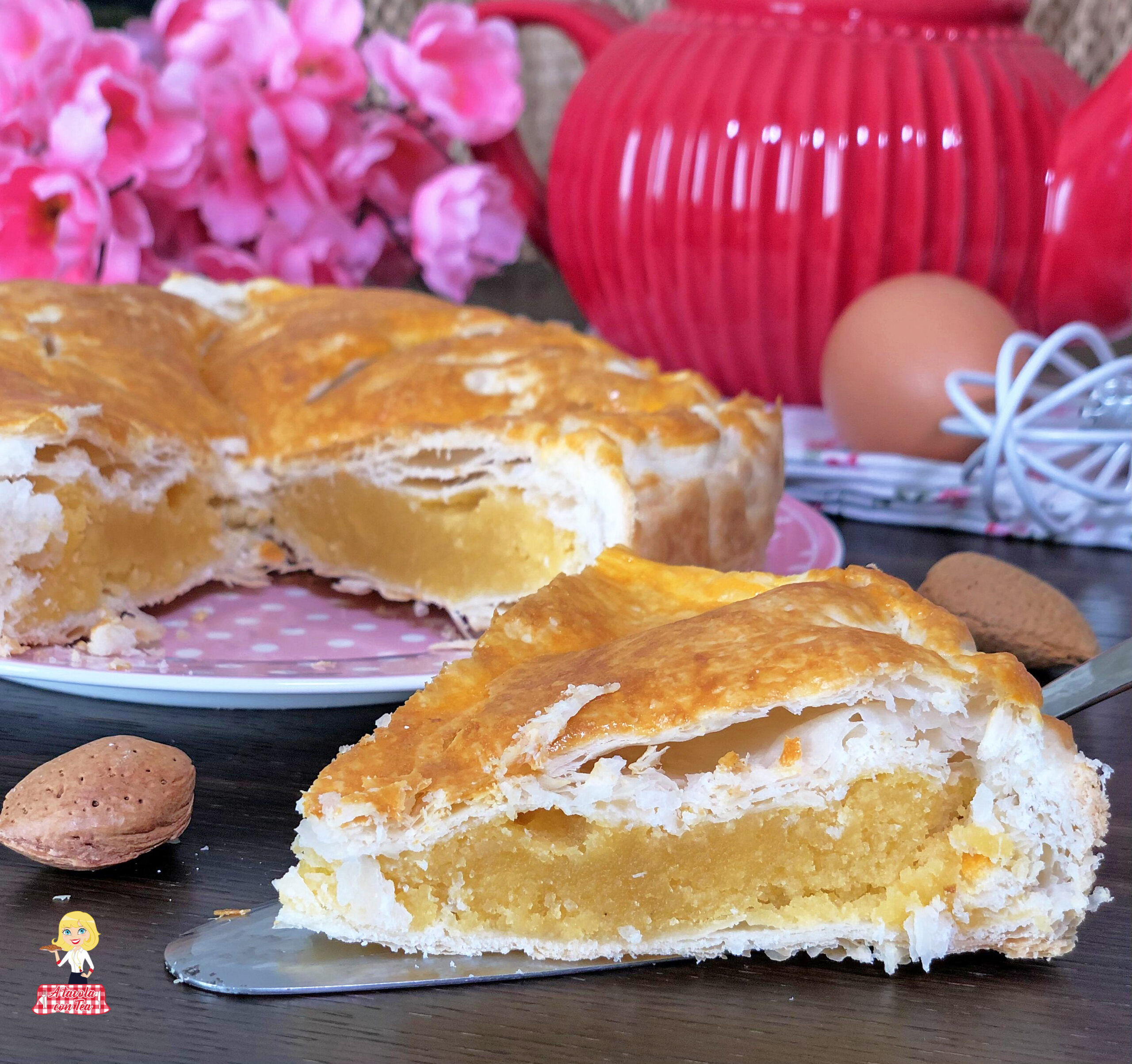 Torta di pasta sfoglia con crema frangipane