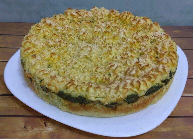 Torta di patate con gli spinaci