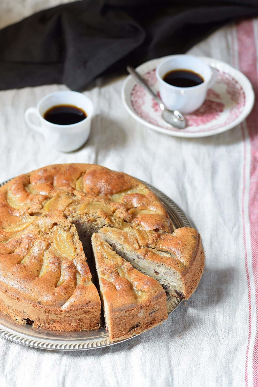 Torta di pere, grano saraceno e cioccolato