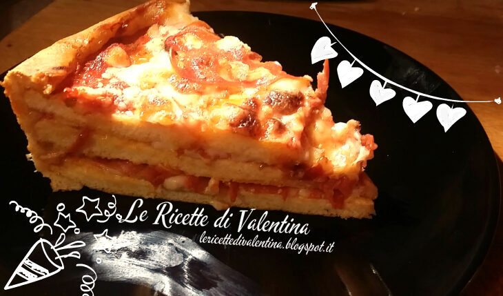 Torta di pizza al salame piccante