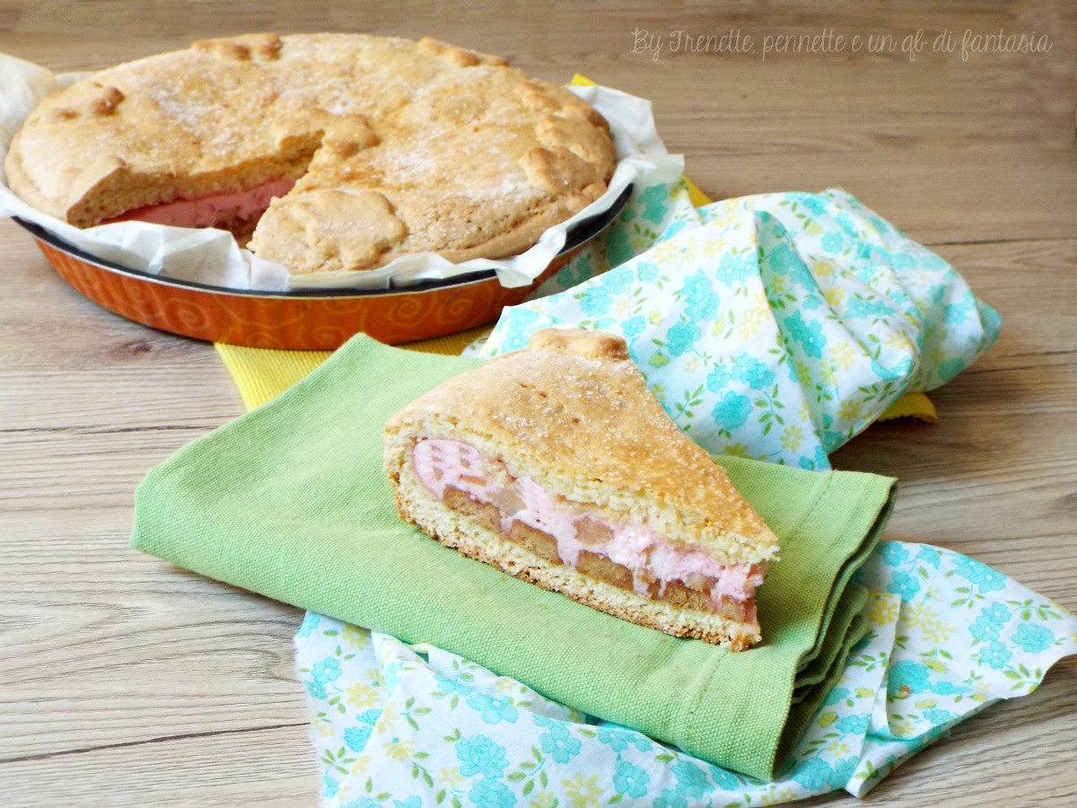 Torta di ricotta all’alchermes e pere