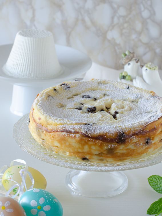 Torta di ricotta senza farina e senza lievito con scorza di agrumi e gocce di cioccolato