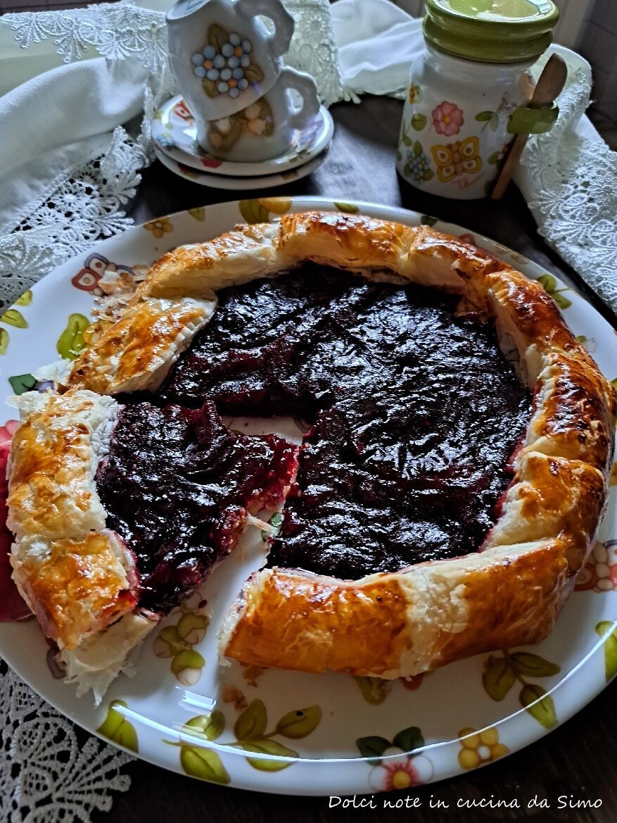 Torta di sfoglia alla marmellata