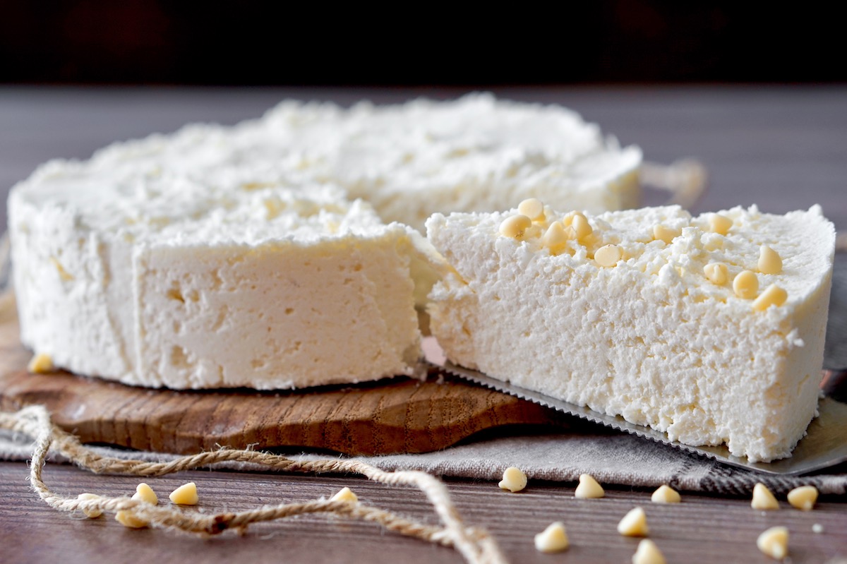 Torta facilissima al cocco e cioccolato bianco