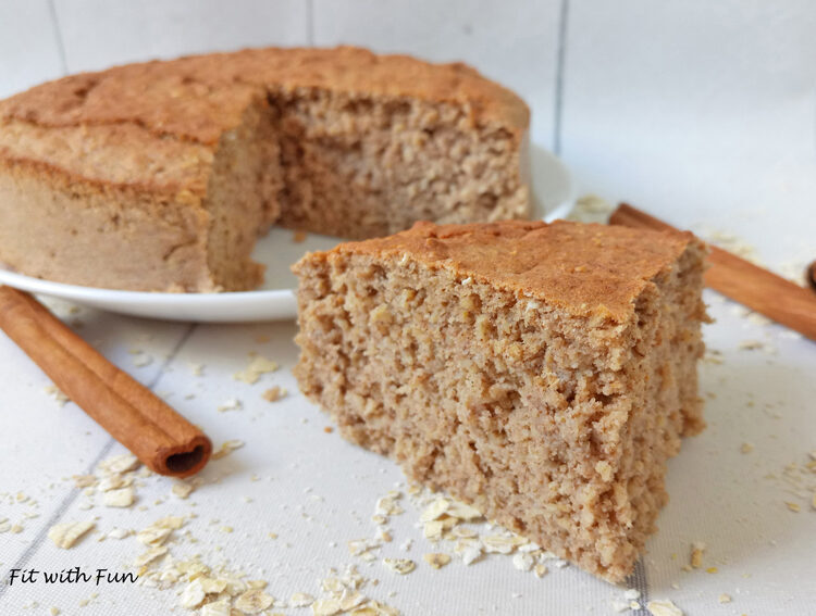 Torta Fit Albumi e Avena Senza Zucchero