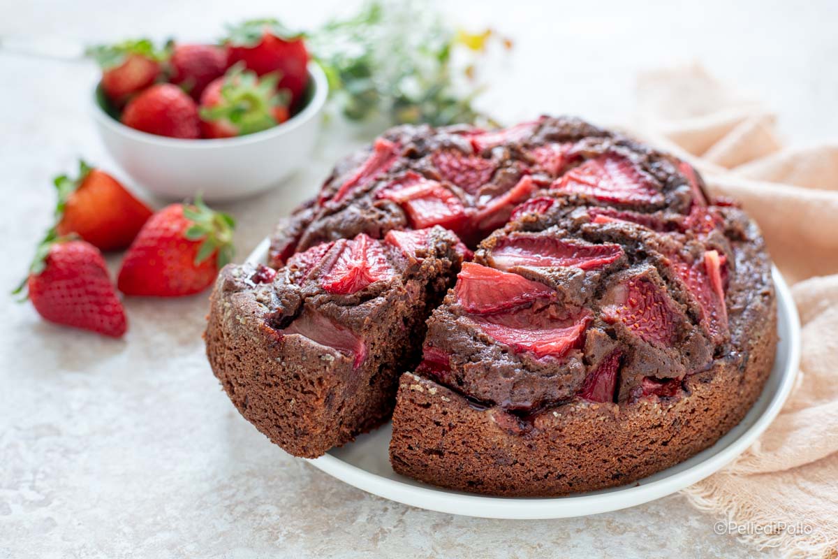Torta fragole e cioccolato