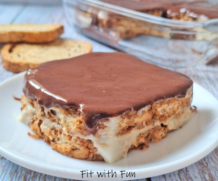 Torta fredda con crema al latte e cioccolato senza lattosio