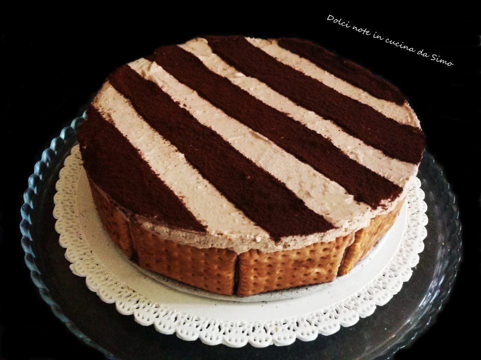 Torta fredda di biscotti 2 colori