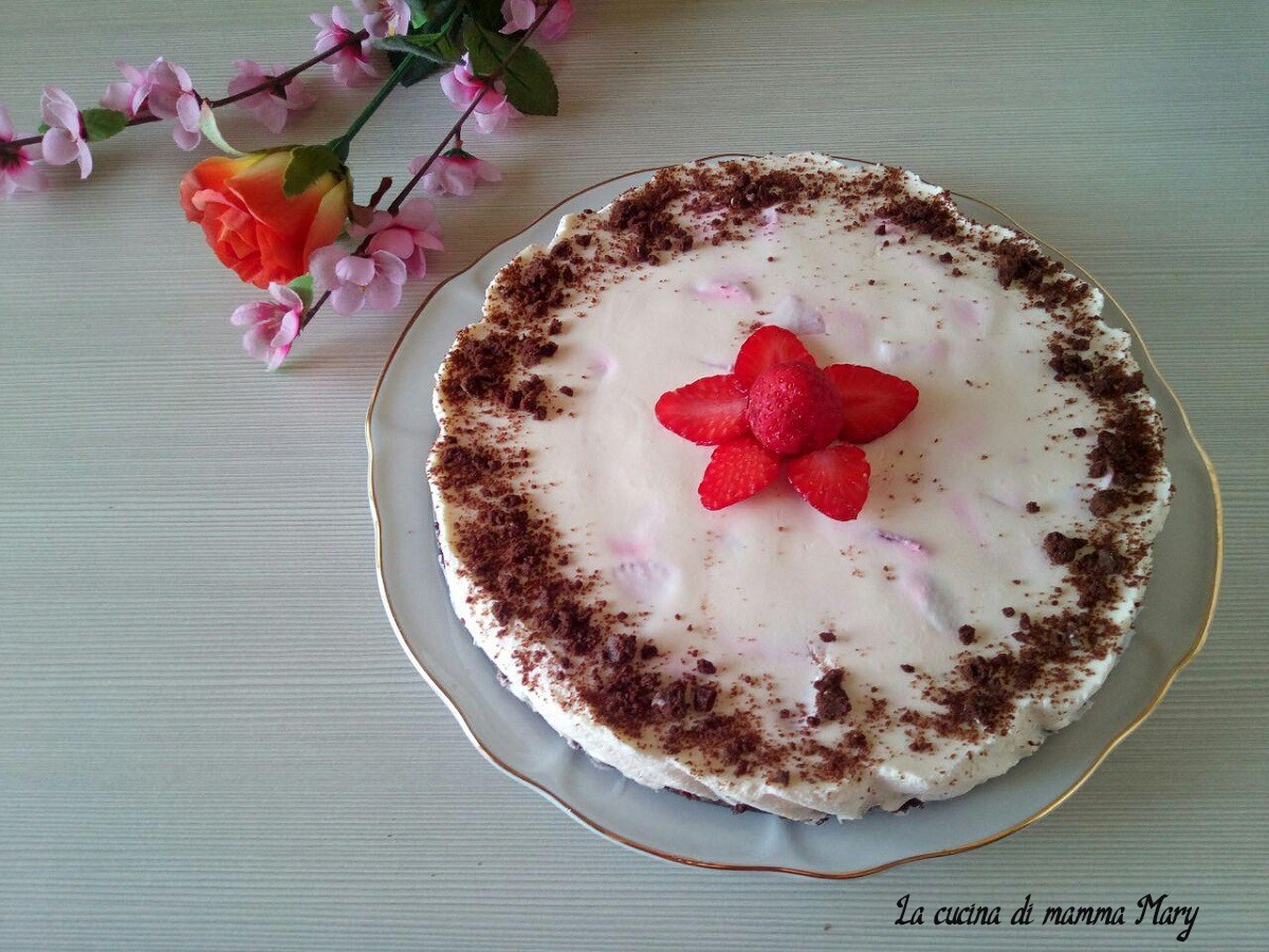Torta fredda pan di stelle mascarpone e fragole – fresca e delicata