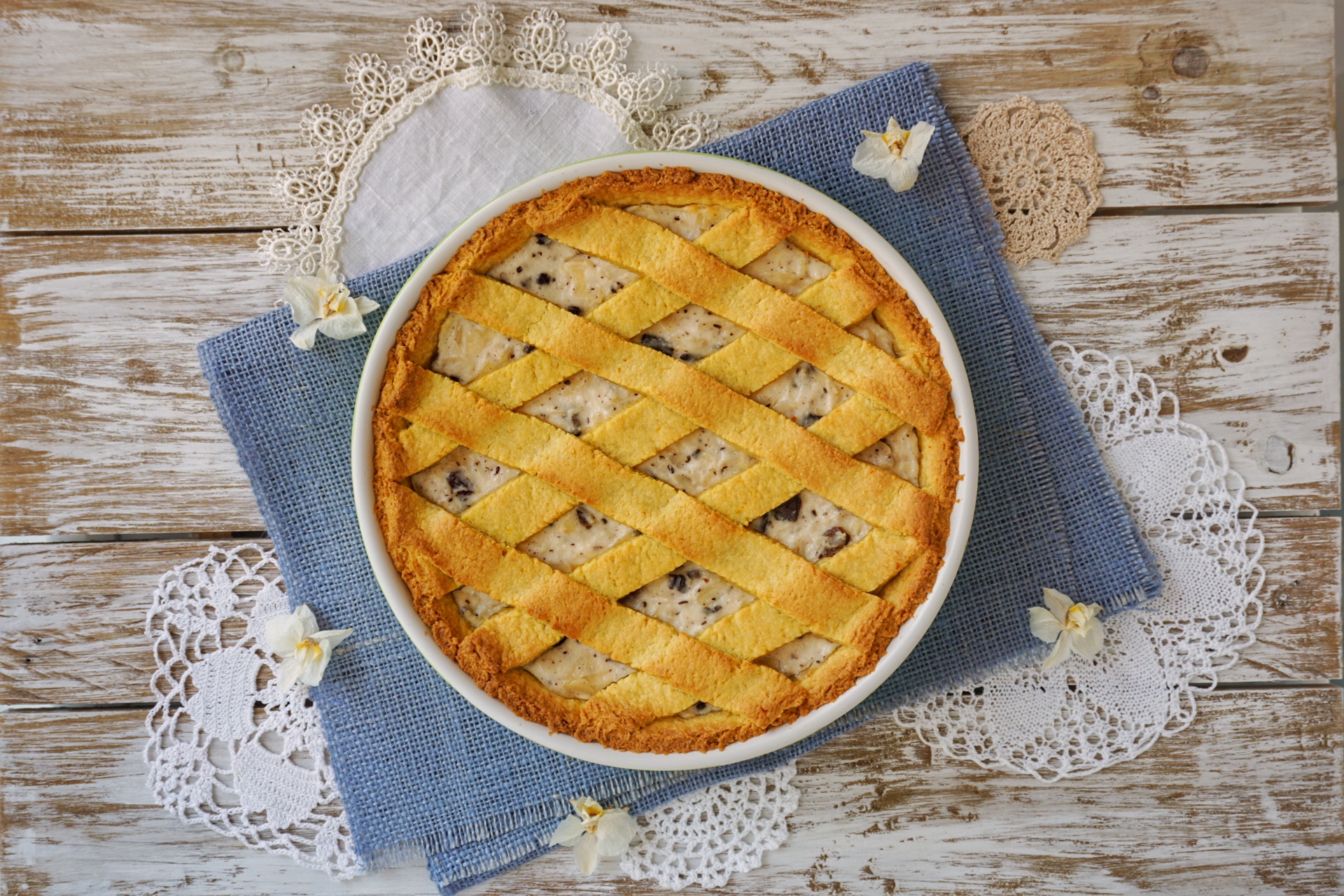 Torta frolla di ricotta e cioccolato fondente