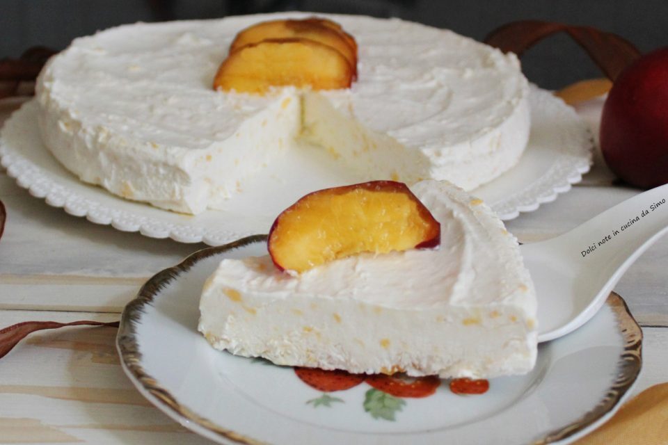 Torta gelato alle pesche